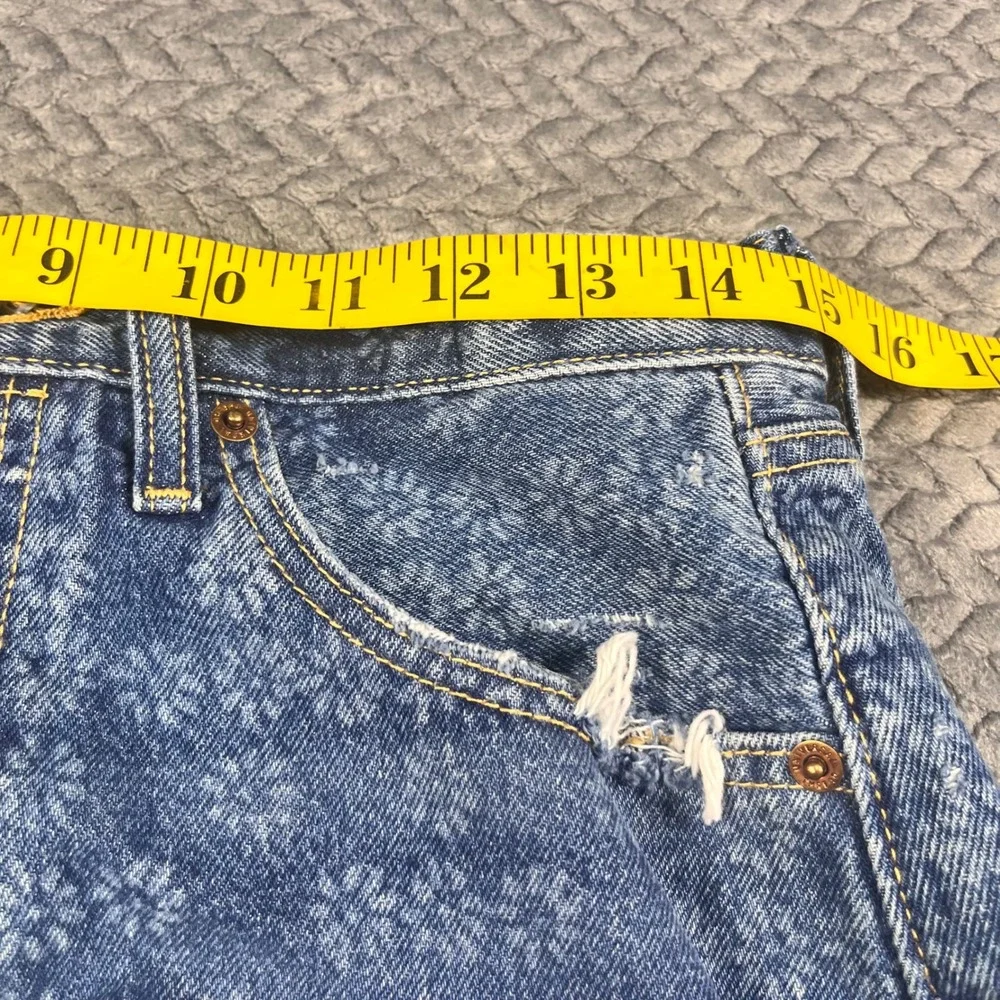 Universal Thread 90s Baggy Shorts Women Blue Floral Embroidered Denim 2